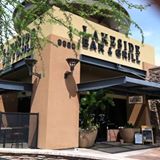 Pet Friendly Lakeside Bar and Grill in Peoria, AZ